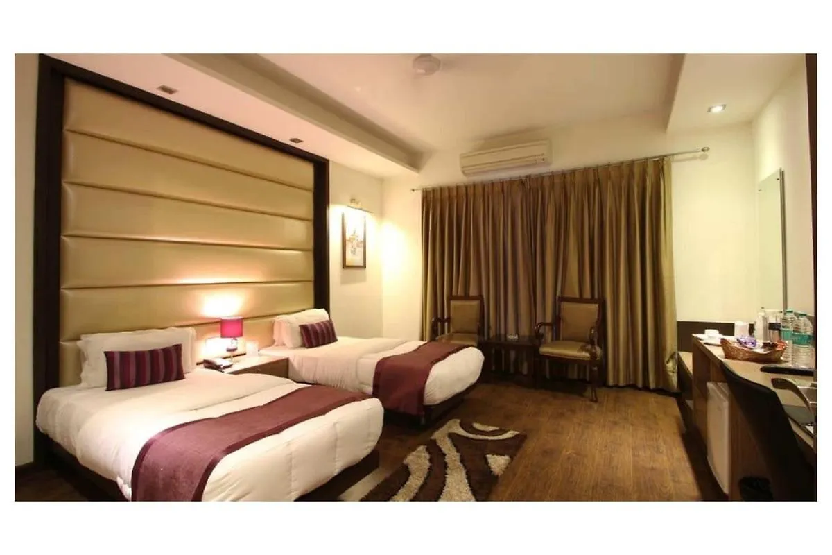 Indiyaah Inn Gurgaon 3*,